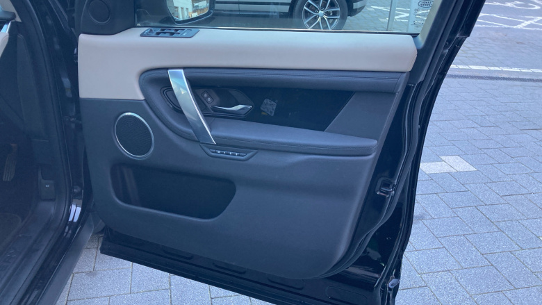 Land Rover Discovery Sport 2.0 D200 SE 5dr Auto Diesel Station Wagon